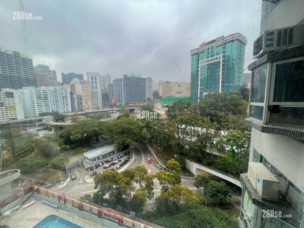 Riviera Gardens Rental 2 Bedrooms , 1 Bathroom 510 ft²