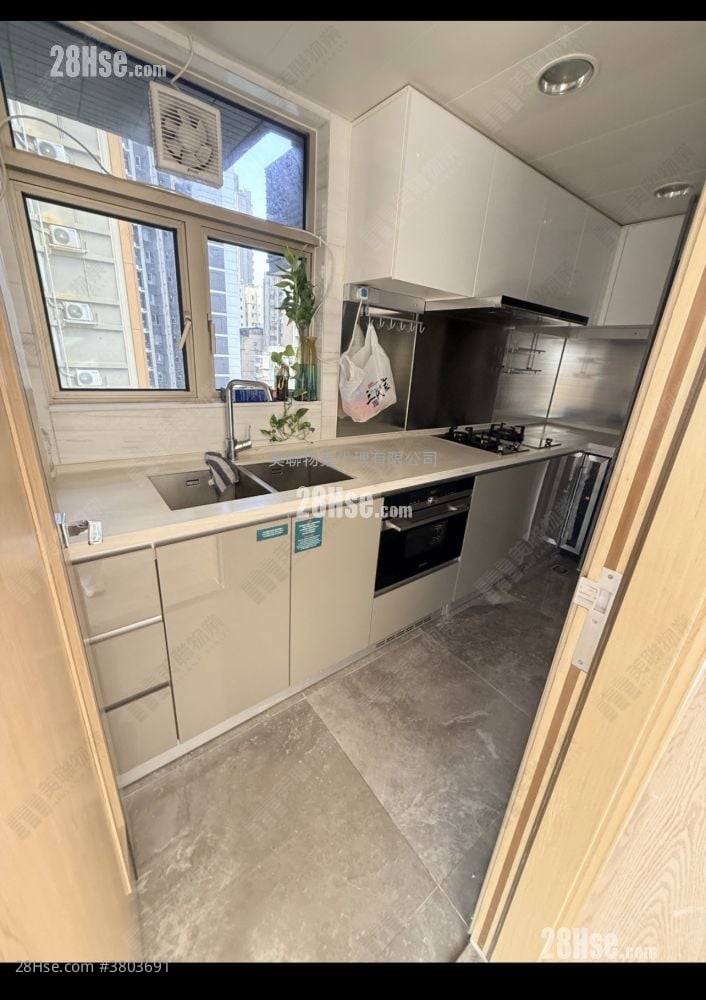 爱海颂 售盘 3 房 , 2 浴室 786 平方尺