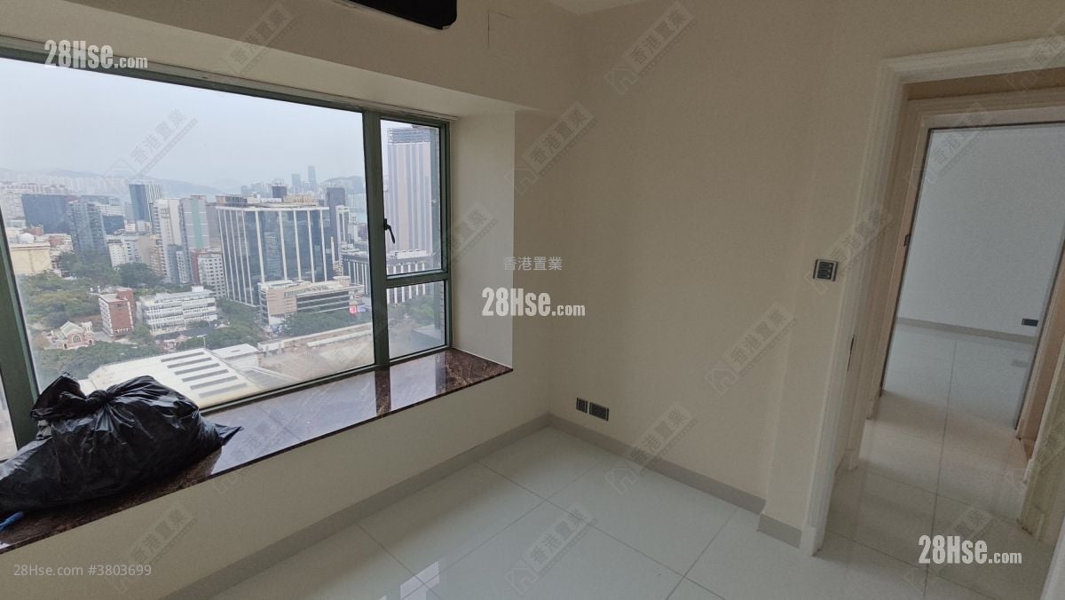 港景峰 售盘 3 房 785 平方尺