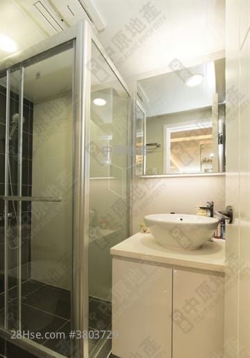 龙蟠苑 售盘 3 房 426 平方尺