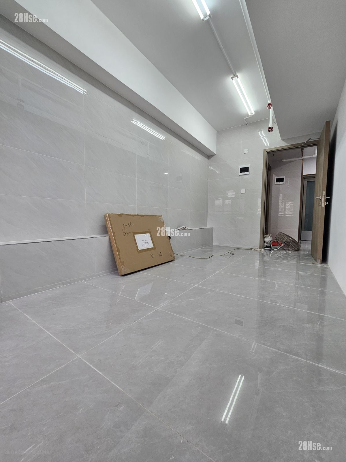 福强工业大厦 租盘 开放式间隔 200 平方尺