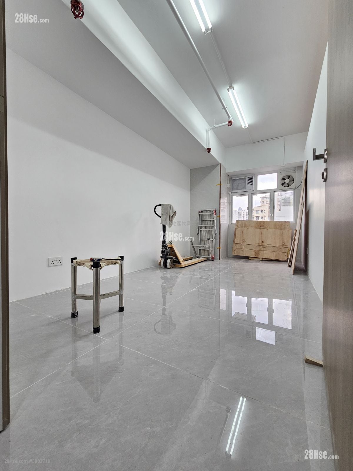 福强工业大厦 租盘 开放式间隔 200 平方尺