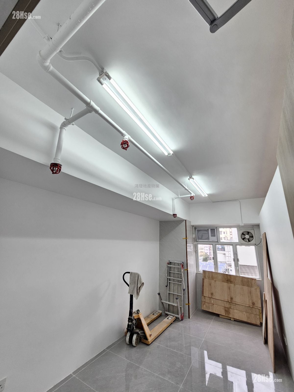 福强工业大厦 租盘 开放式间隔 200 平方尺