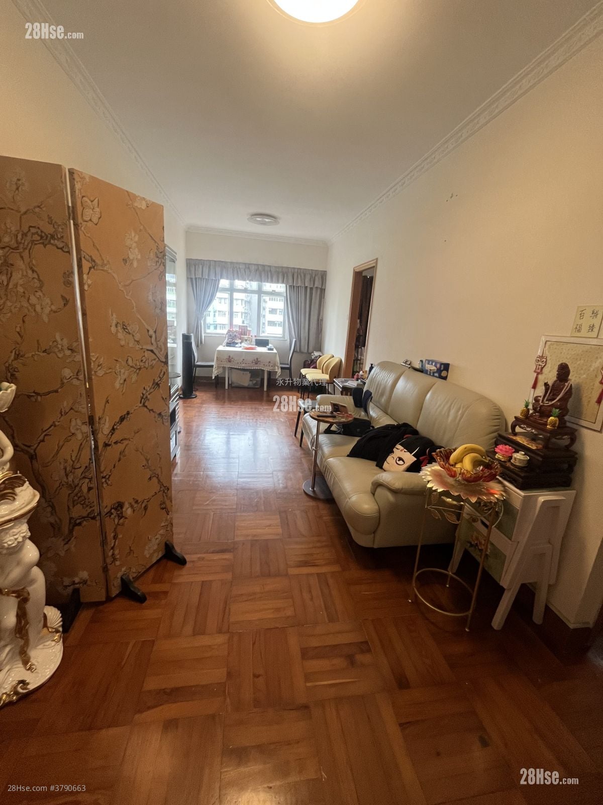 Champion House Sell 2 Bedrooms , 1 Bathroom 585 ft²