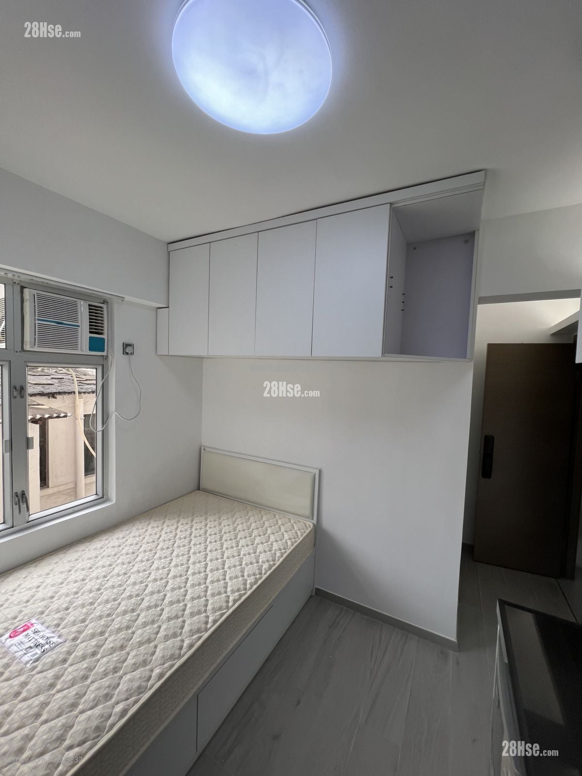 炜亨大厦 租盘 开放式间隔 , 1 浴室 180 平方尺