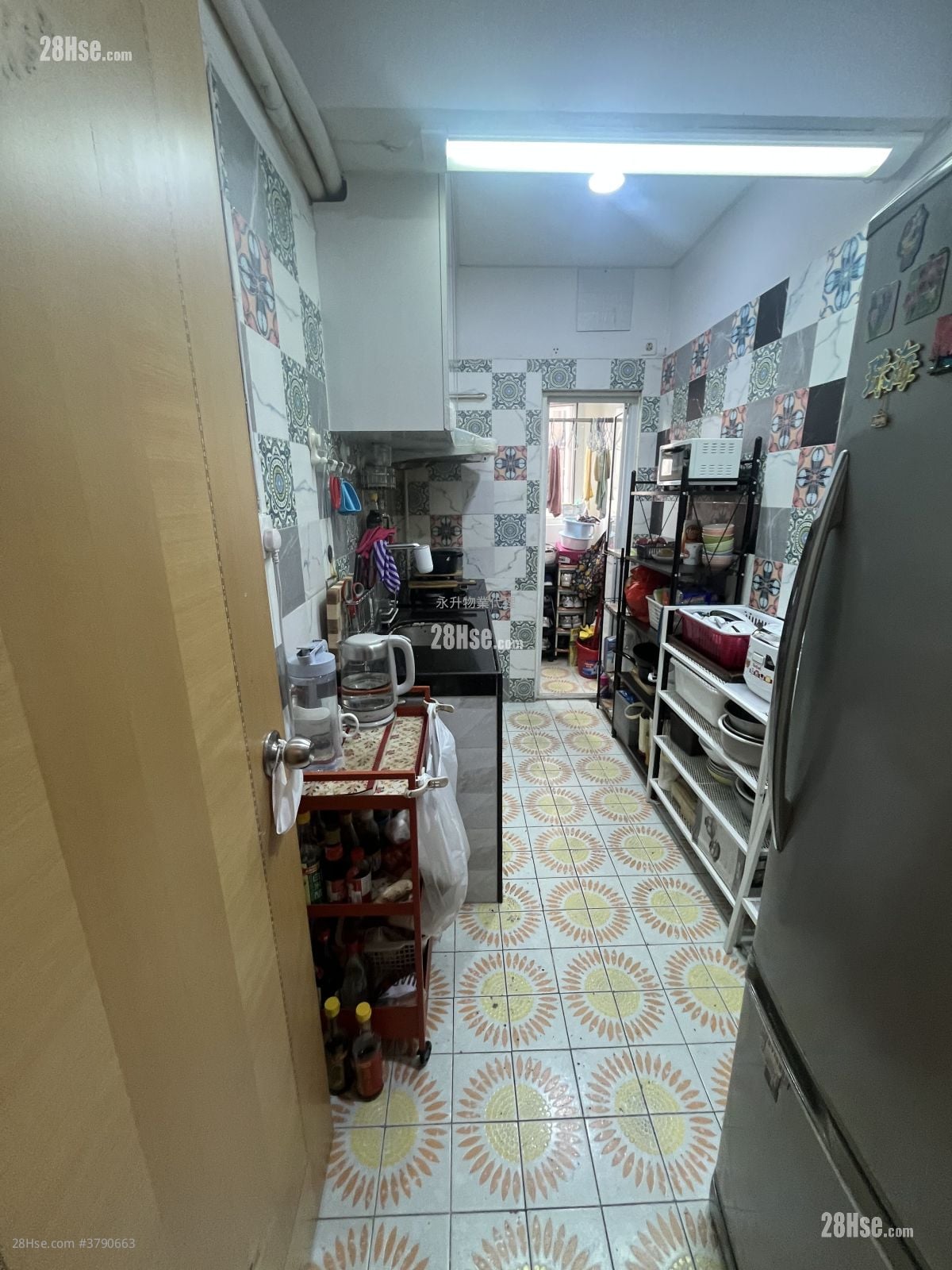 Champion House Sell 2 Bedrooms , 1 Bathroom 585 ft²