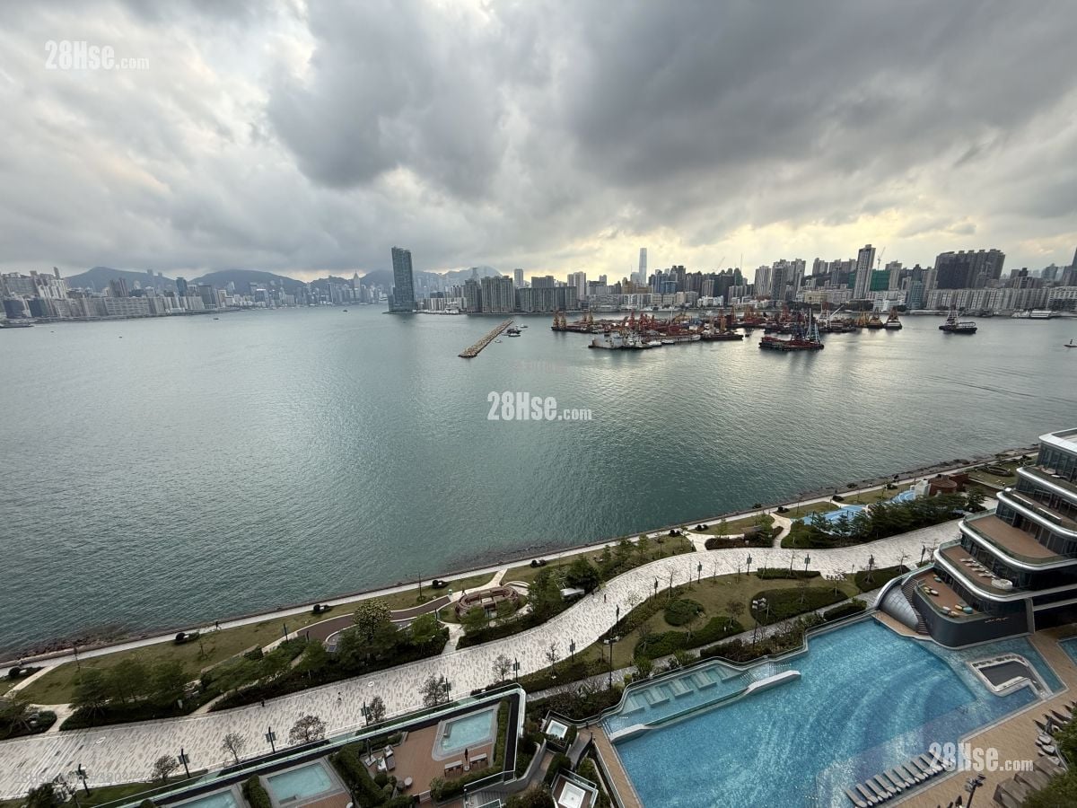 Victoria Voyage Rental 3 Bedrooms , 1 Bathroom 559 ft²