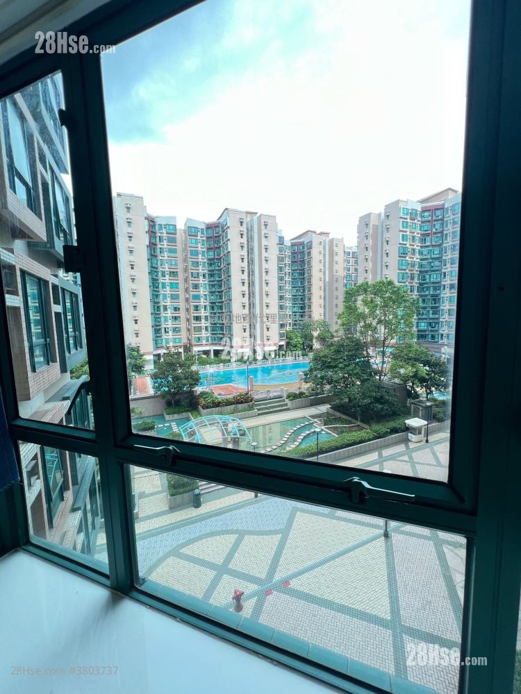 Grand Del Sol Sell 3 Bedrooms , 2 Bathrooms 739 ft²