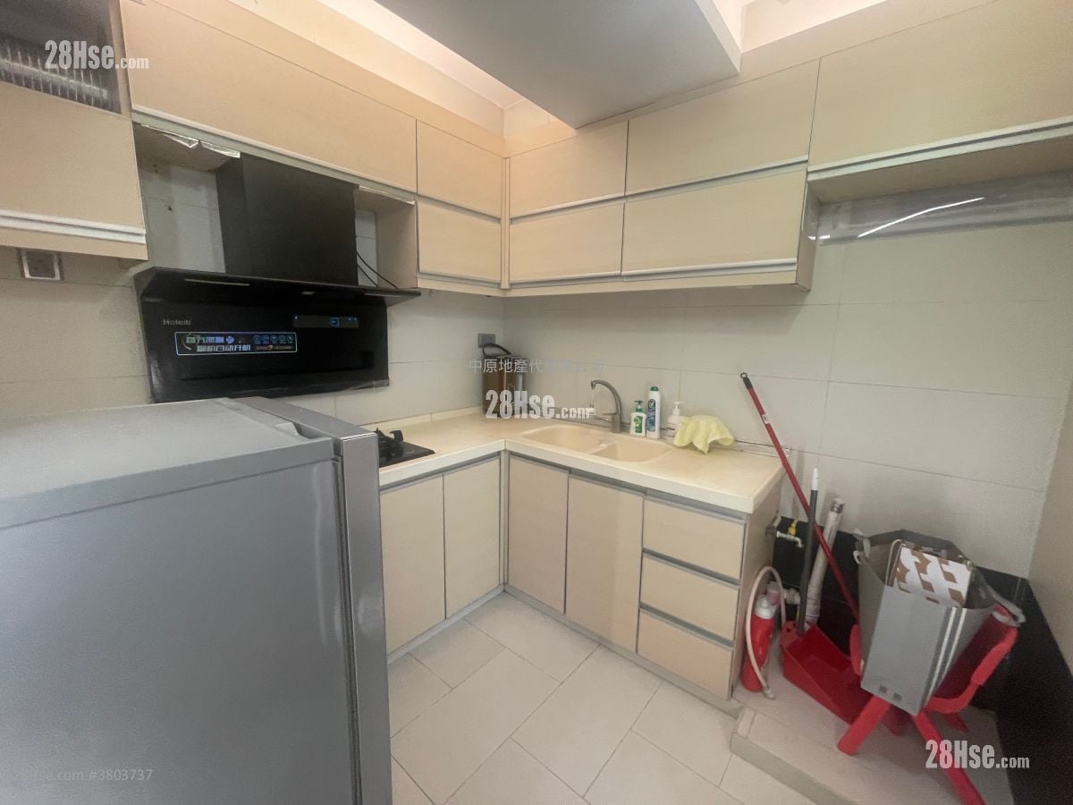 Grand Del Sol Sell 3 Bedrooms , 2 Bathrooms 739 ft²