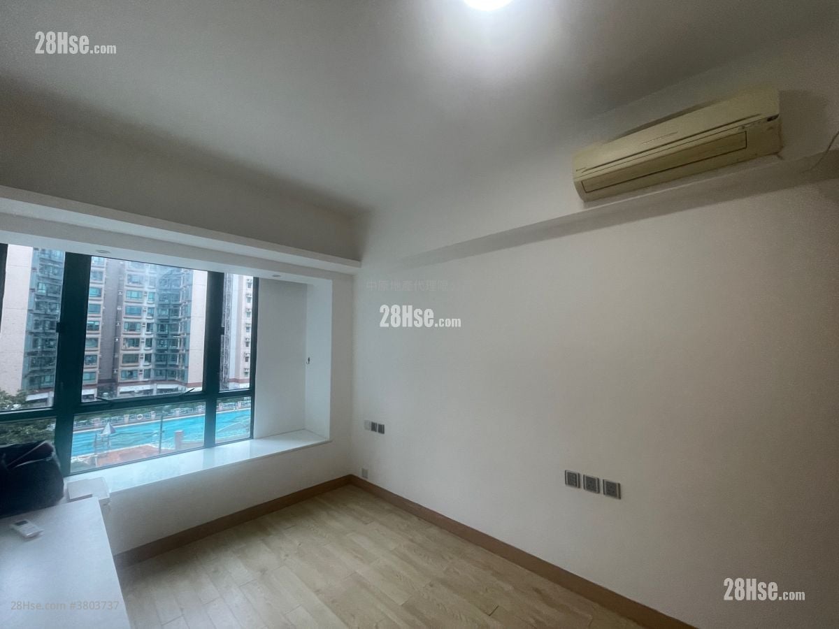 Grand Del Sol Sell 3 Bedrooms , 2 Bathrooms 739 ft²