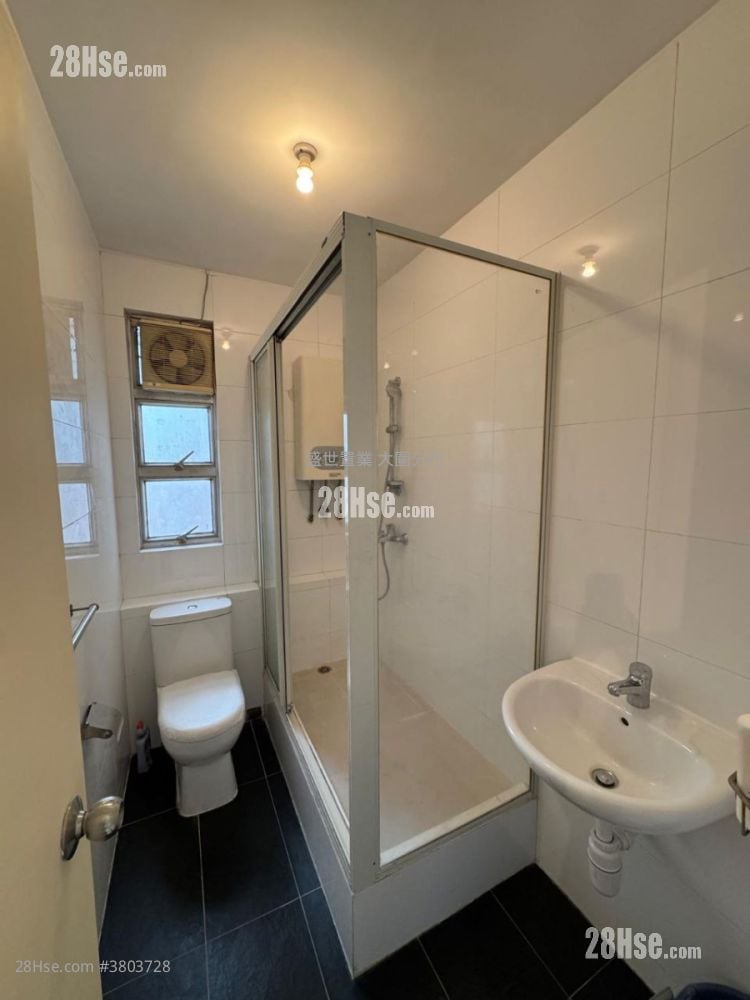 Greenview Garden Sell 3 Bedrooms , 2 Bathrooms 689 ft²