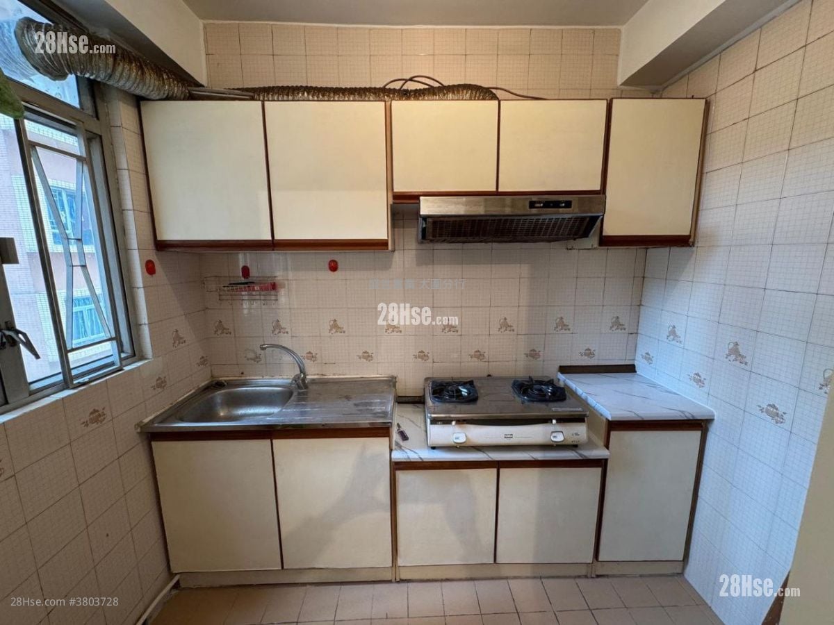 Greenview Garden Sell 3 Bedrooms , 2 Bathrooms 689 ft²