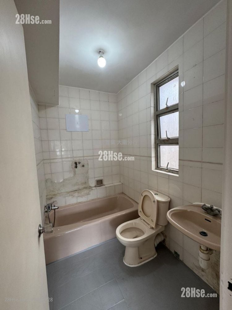 Greenview Garden Sell 3 Bedrooms , 2 Bathrooms 689 ft²