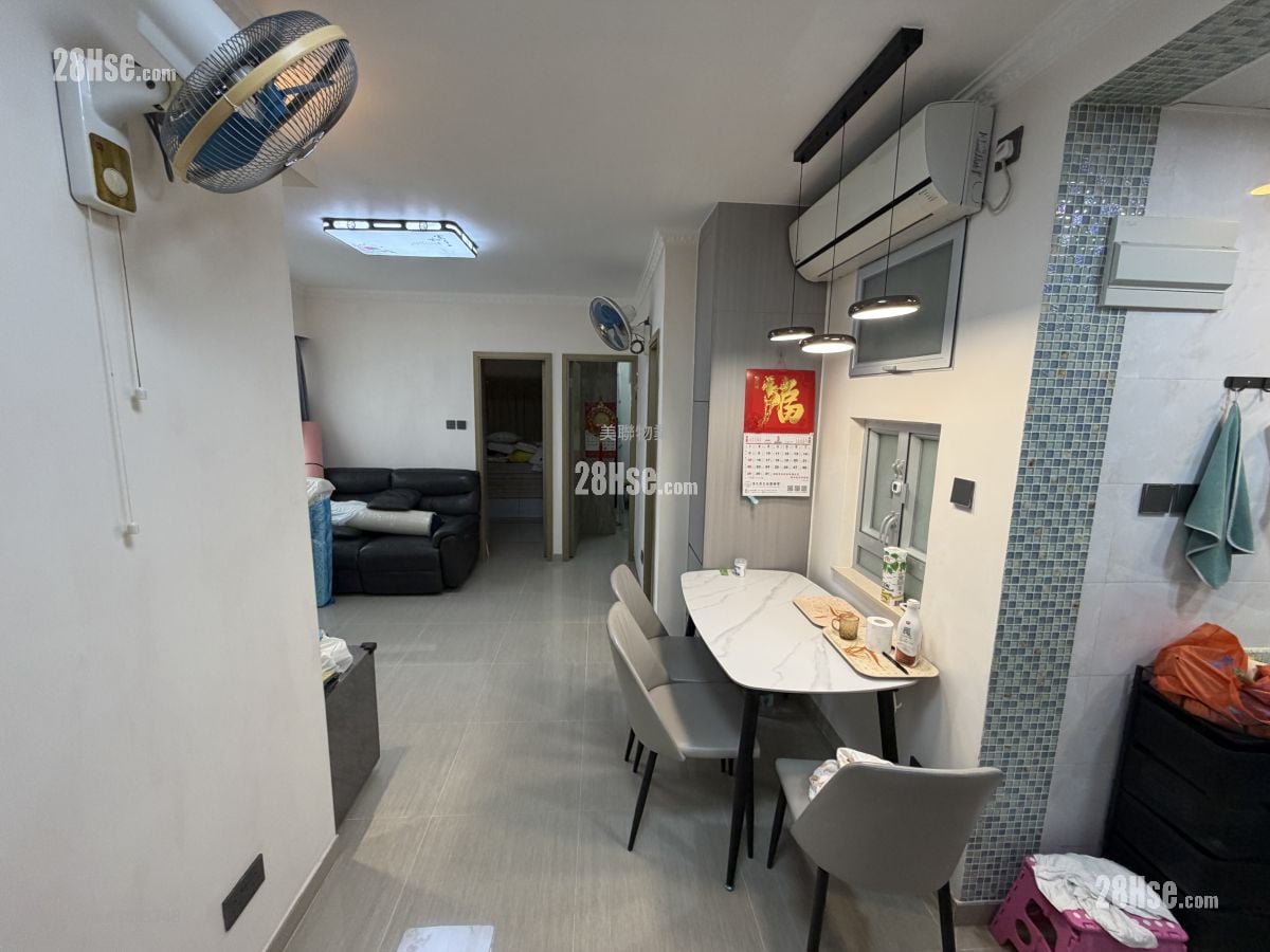 Tai Po Centre Sell 2 Bedrooms , 1 Bathroom 451 ft²