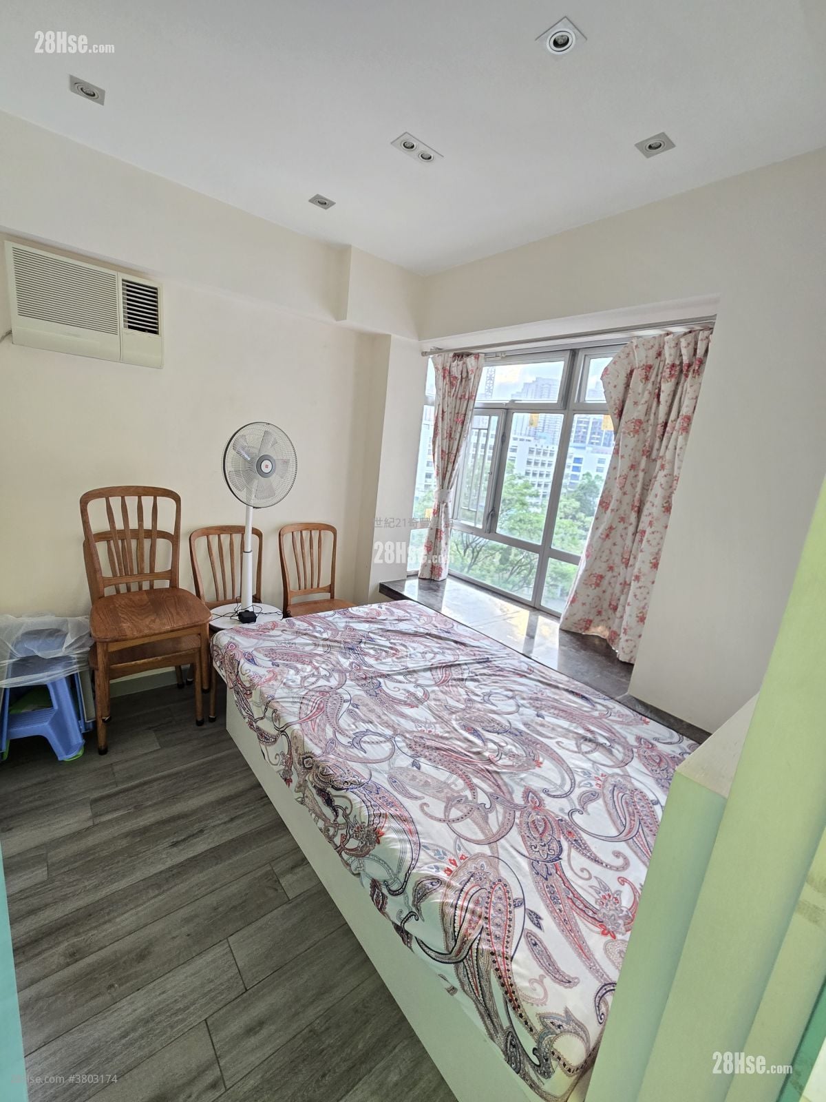 Sunshine City Sell 2 Bedrooms , 1 Bathroom 337 ft²