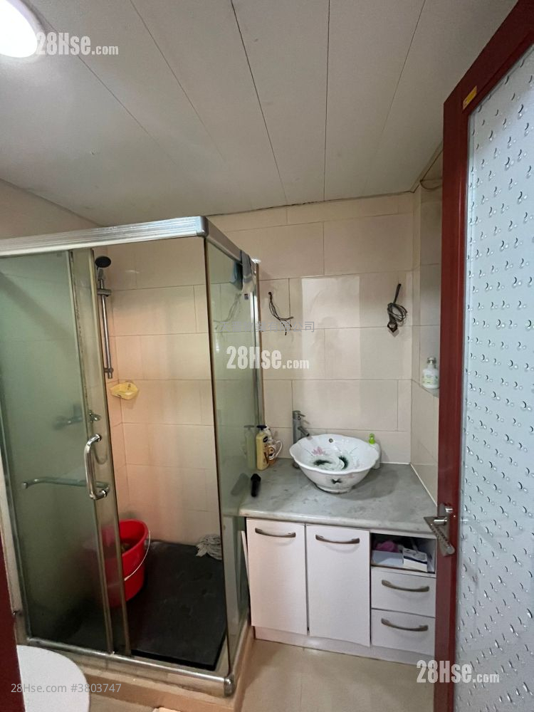 Fook Wan Mansion Sell 2 Bedrooms , 1 Bathroom 465 ft²