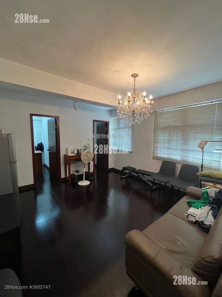 Fook Wan Mansion Sell 2 Bedrooms , 1 Bathroom 465 ft²