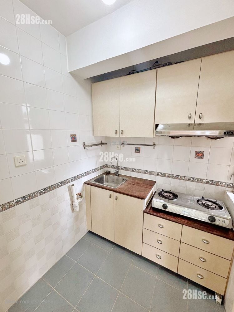 Tai Po Centre Rental 325 ft²
