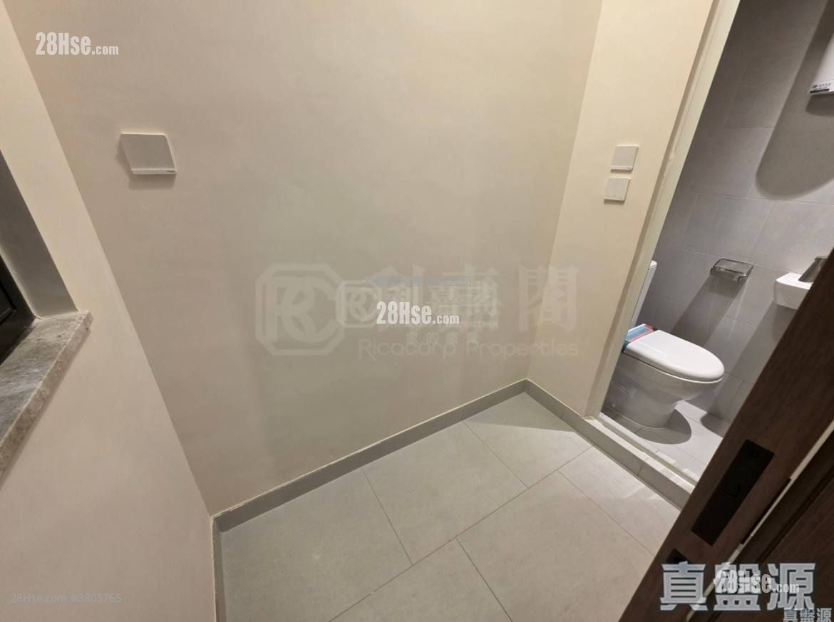 Onmantin Sell 3 Bedrooms 757 ft²