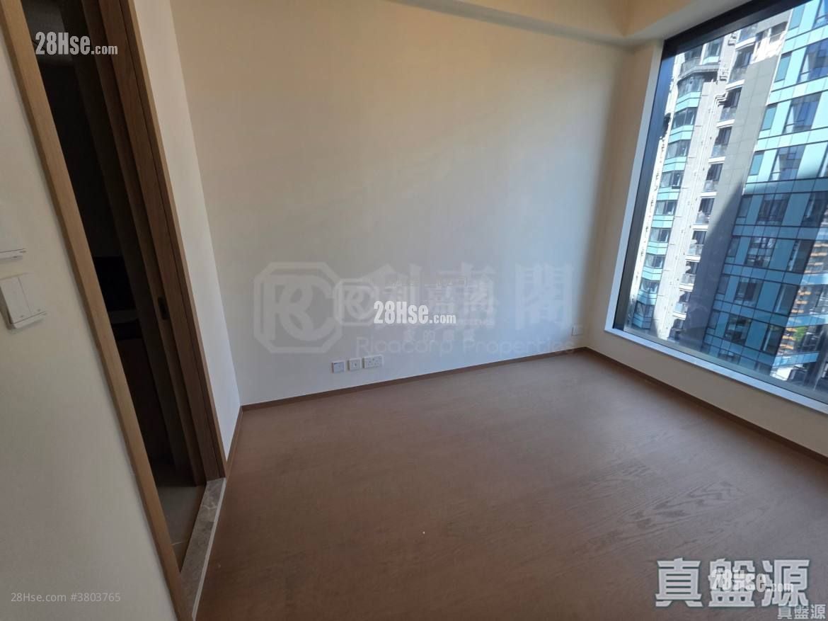 Onmantin Sell 3 Bedrooms 757 ft²