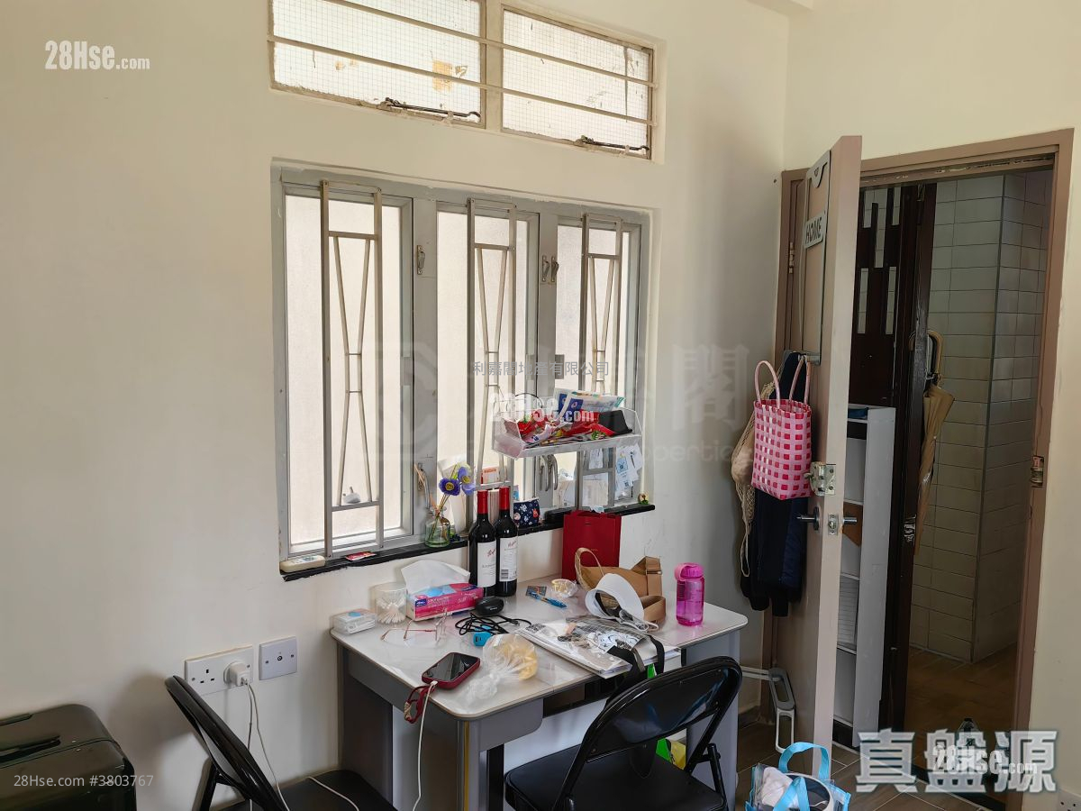 九洲大厦 售盘 2 房 , 1 浴室 254 平方尺