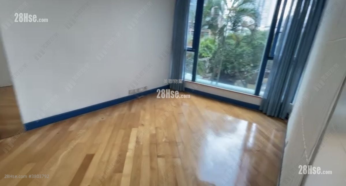 Vista Paradiso Sell 3 Bedrooms 650 ft²