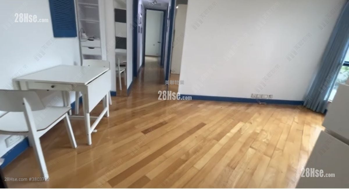 Vista Paradiso Sell 3 Bedrooms 650 ft²