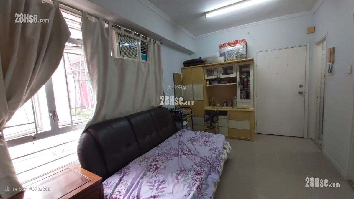 Lee Ga Building Sell 2 Bedrooms , 1 Bathroom 454 ft²