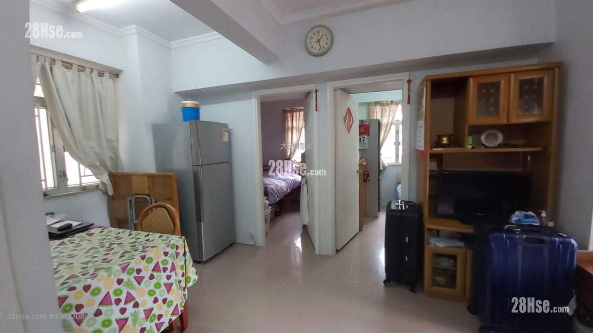 Lee Ga Building Sell 2 Bedrooms , 1 Bathroom 454 ft²