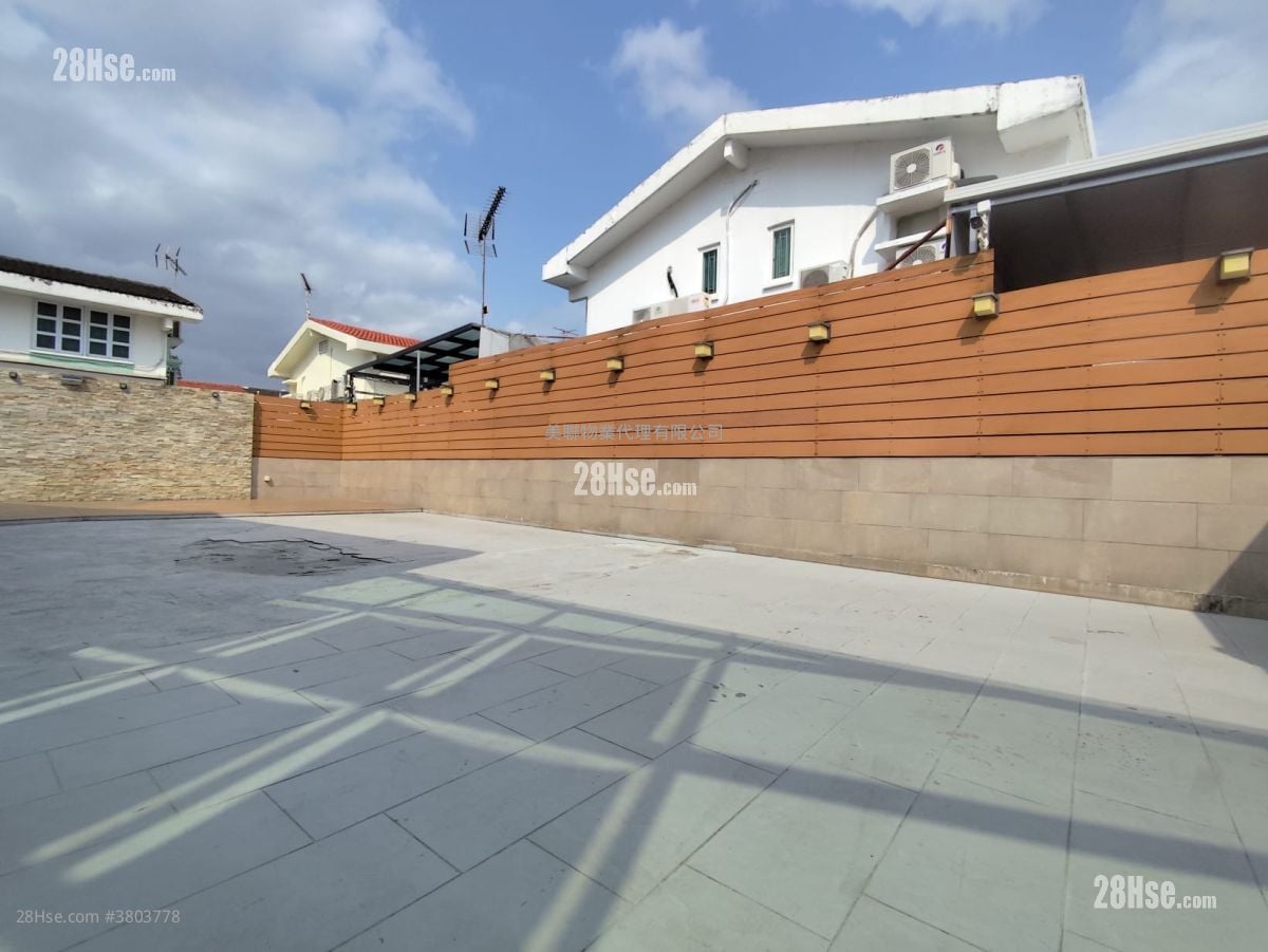 Fairview Park Sell 3 Bedrooms 1,035 ft²