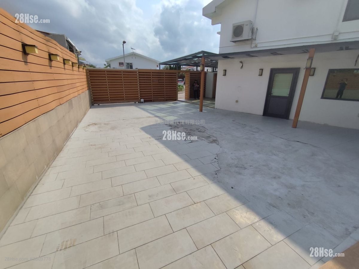 Fairview Park Sell 3 Bedrooms 1,035 ft²