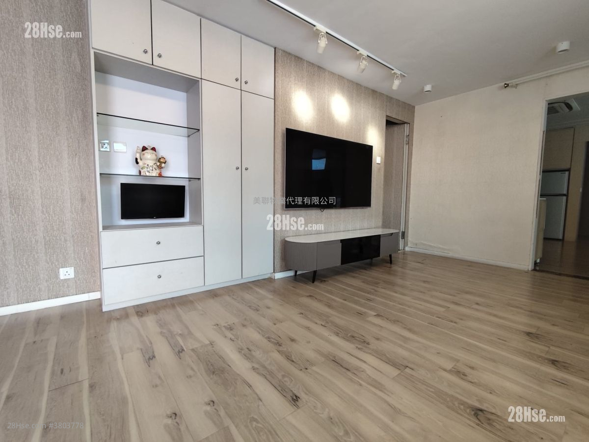 Fairview Park Sell 3 Bedrooms 1,035 ft²