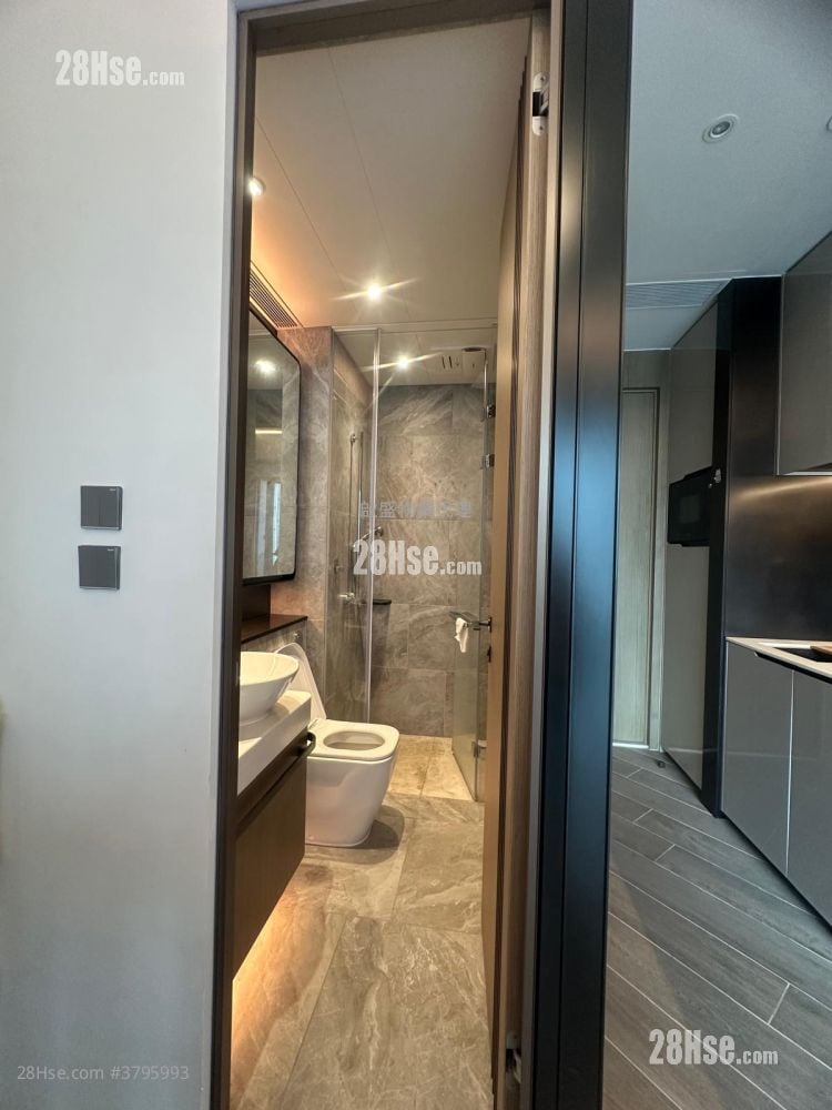 The Henley Rental Studio , 1 Bathroom 229 ft²