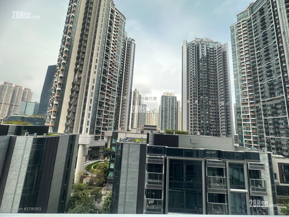 The Henley Rental Studio , 1 Bathroom 229 ft²