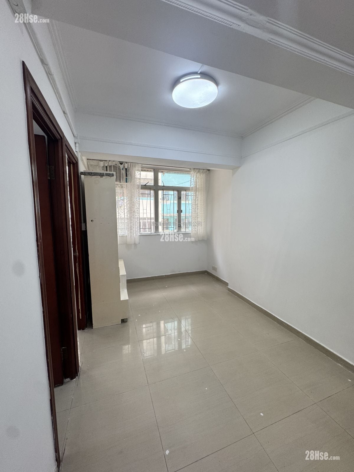 金冠楼 租盘 2 房 , 1 浴室 293 平方尺