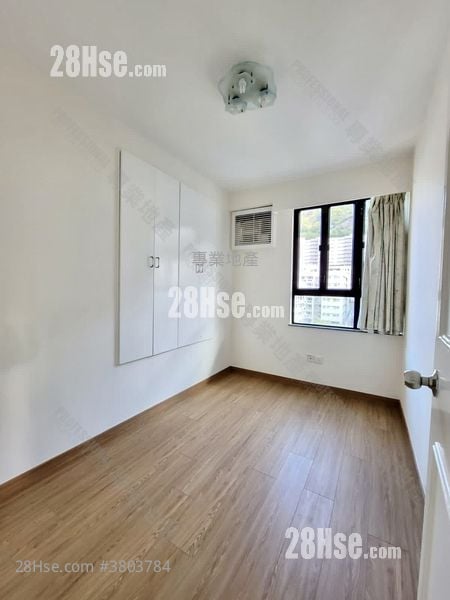 冬青阁 租盘 3 房 , 2 浴室 1,073 平方尺