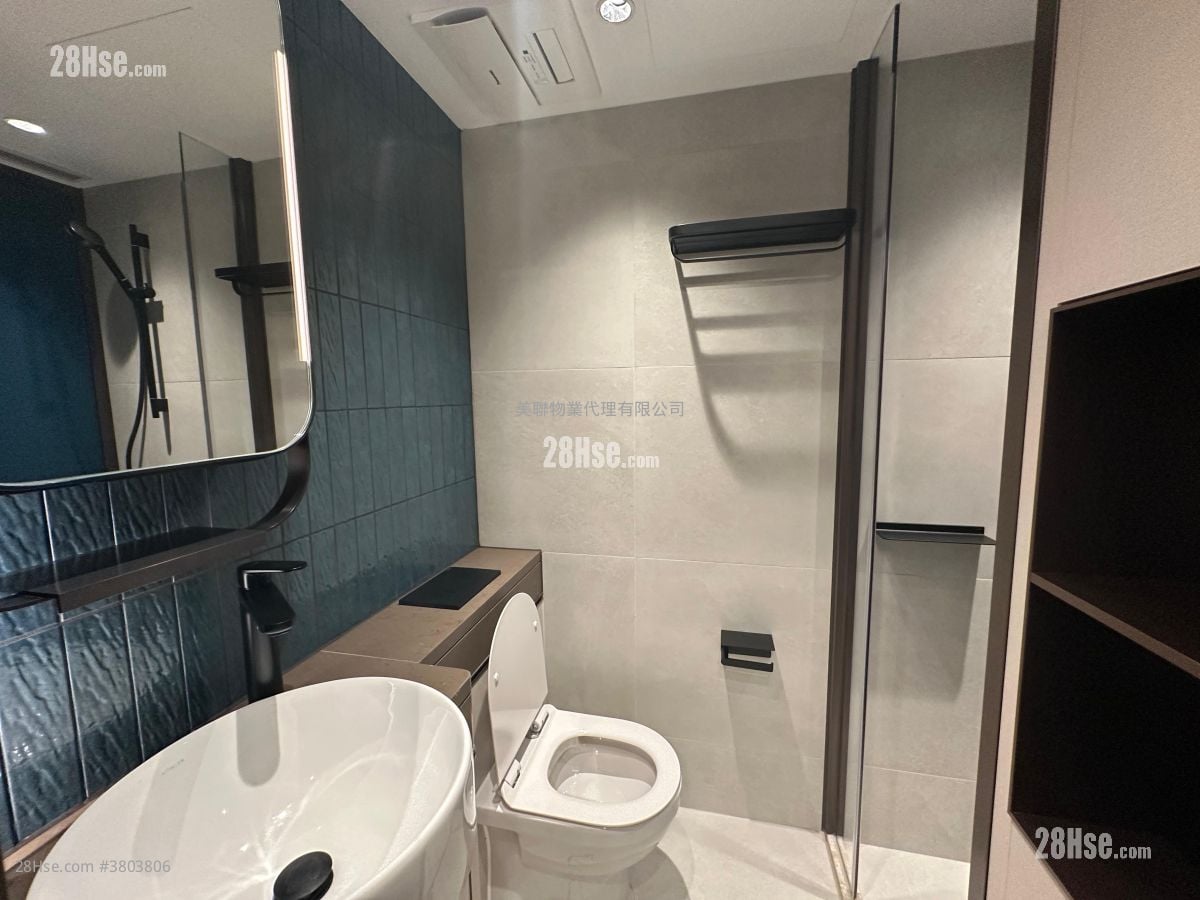 晓柏峰 售盘 1 房 243 平方尺