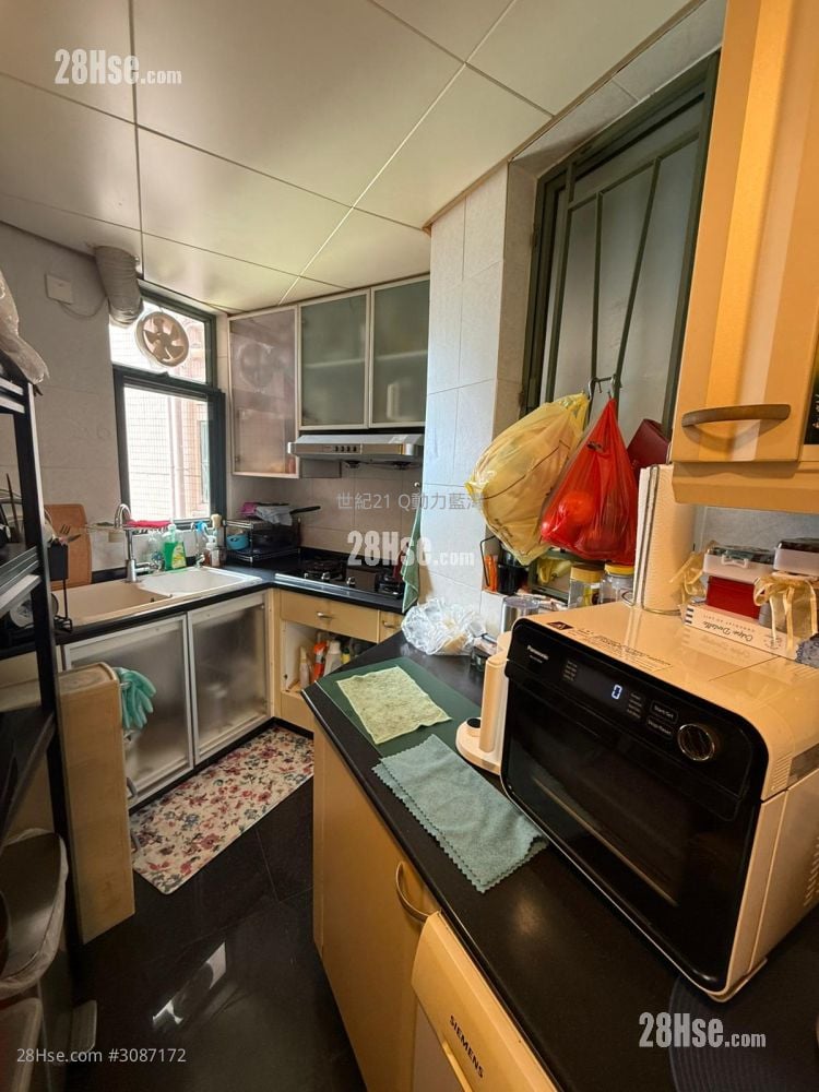 蓝湾半岛 售盘 3 房 , 2 浴室 605 平方尺