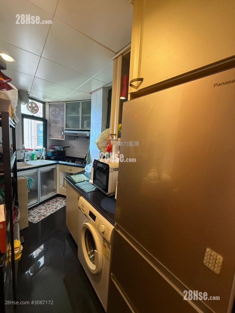 蓝湾半岛 售盘 3 房 , 2 浴室 605 平方尺