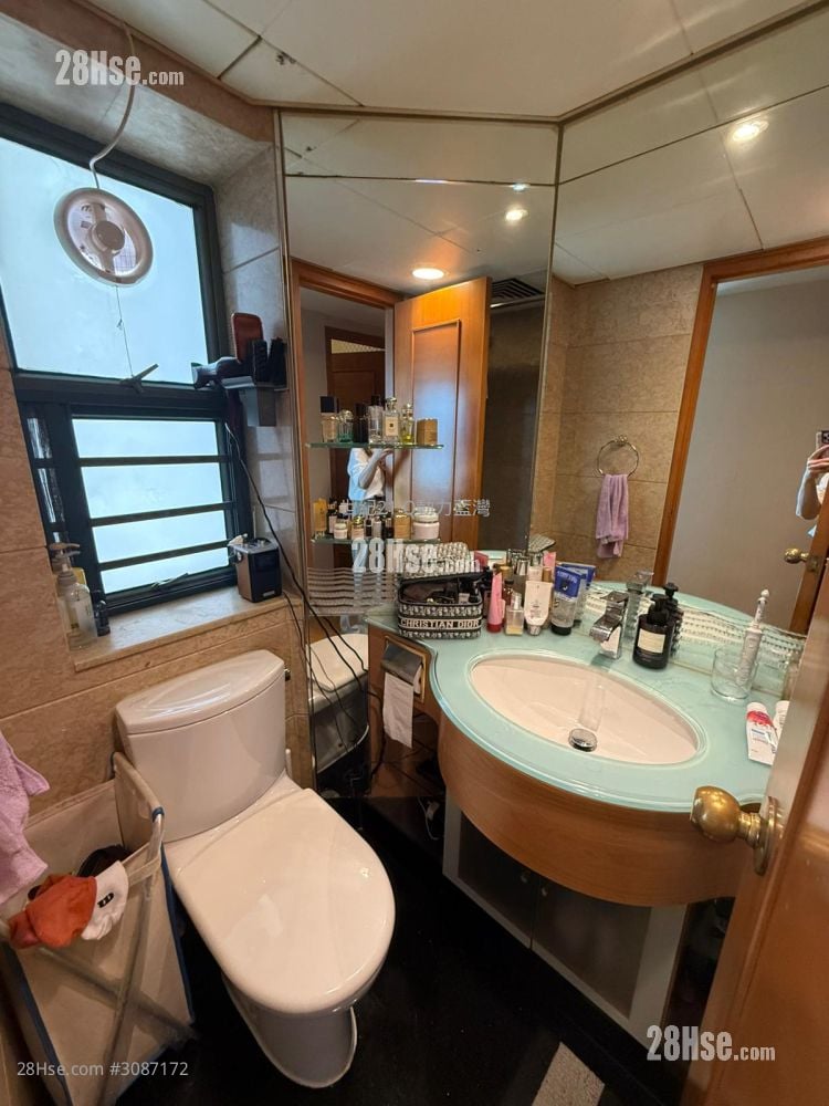 蓝湾半岛 售盘 3 房 , 2 浴室 605 平方尺