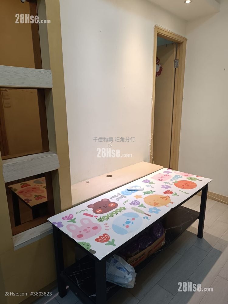 Shun King Building Rental 1 Bedroom 216 ft²