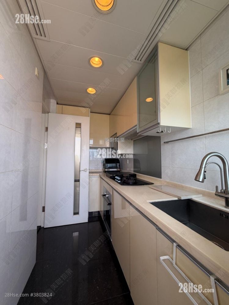 银湖天峰 租盘 762 平方尺