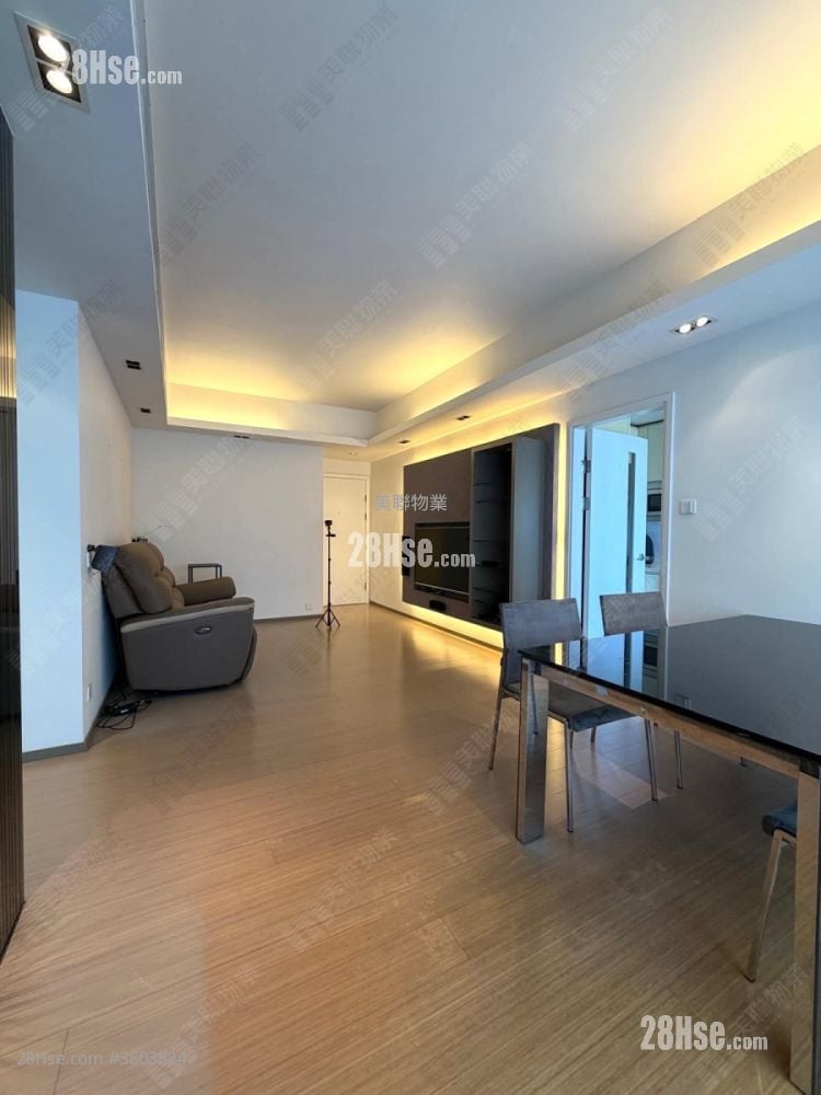 银湖天峰 租盘 762 平方尺