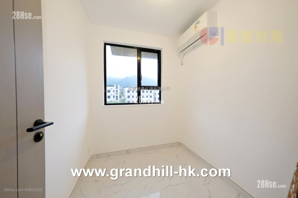 村屋 售盤 3 房 , 2 浴室