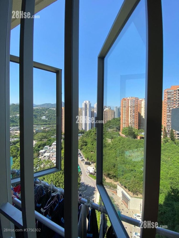 Ka Shun Court Sell 3 Bedrooms , 1 Bathroom 445 ft²