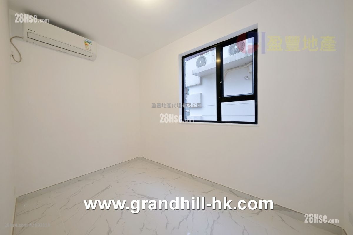 村屋 售盤 3 房 , 2 浴室