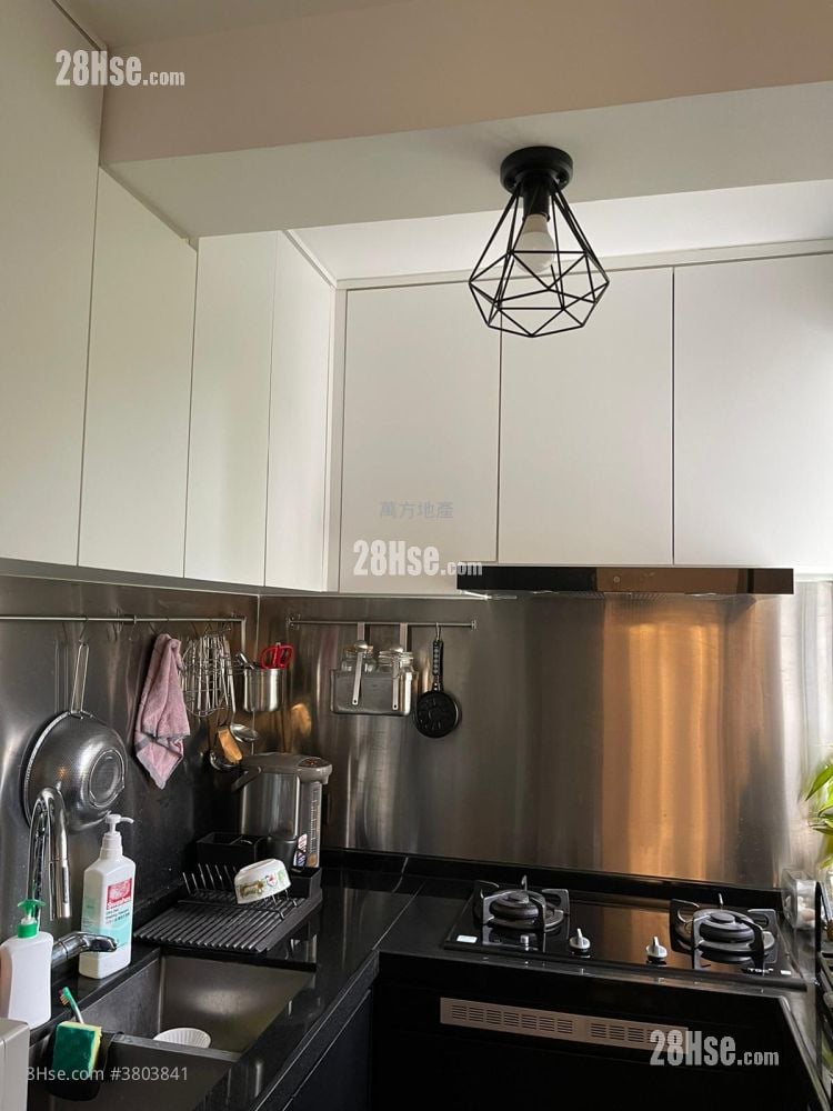 Ka Shun Court Sell 2 Bedrooms , 1 Bathroom 449 ft²