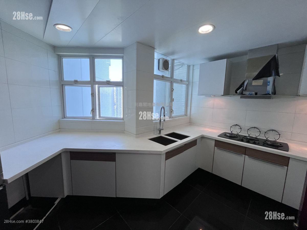 壹号九龙山顶 租盘 4 房 , 3 浴室 1,231 平方尺