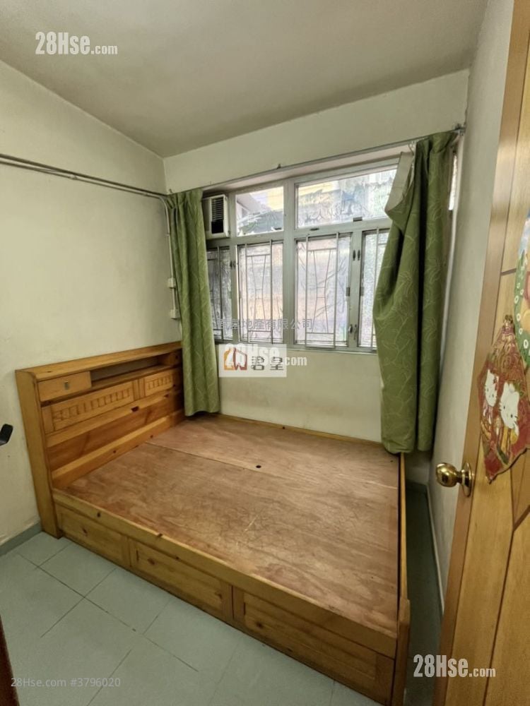 利兴大楼 租盘 1 房 , 1 浴室 170 平方尺