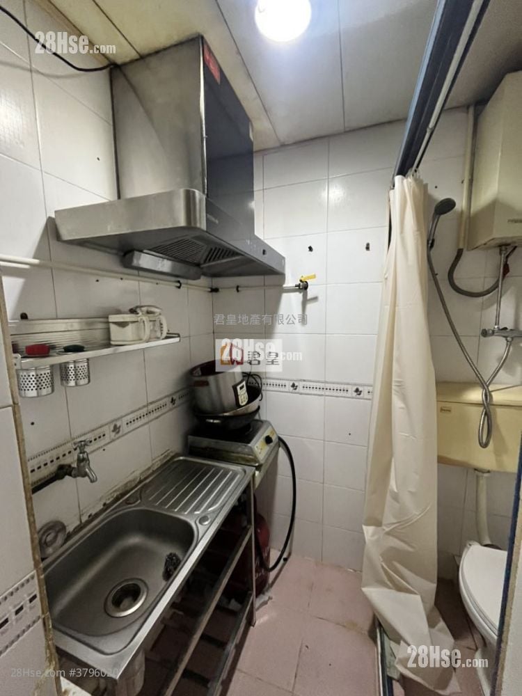 利兴大楼 租盘 1 房 , 1 浴室 170 平方尺